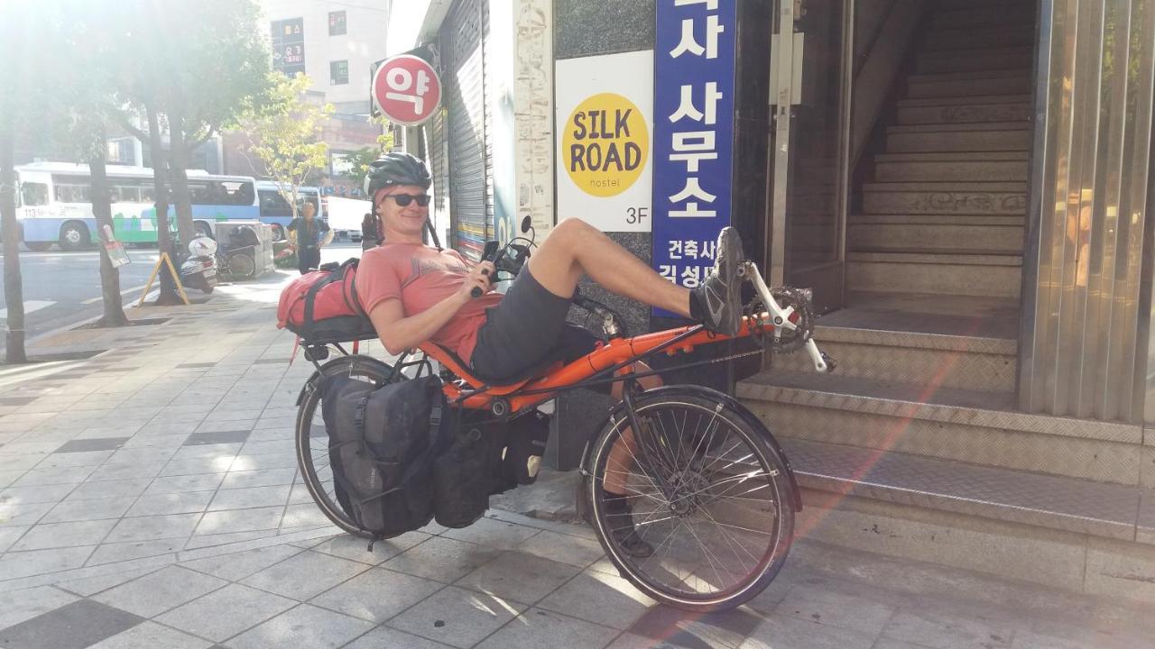 Silk Road Hostel Busan Exterior foto