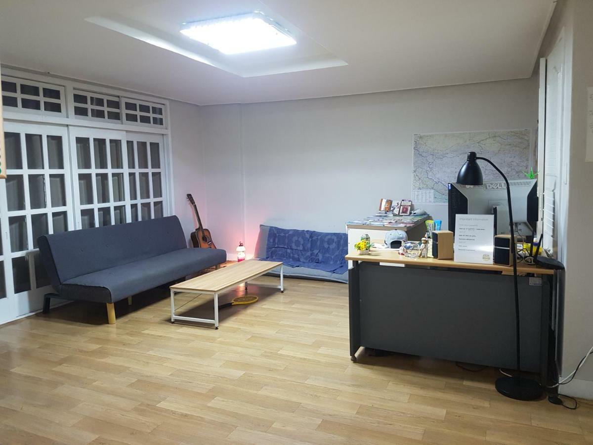 Silk Road Hostel Busan Exterior foto